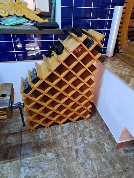 Butoaie stejar și suport sticle de vin