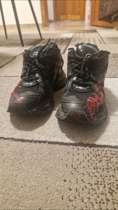 Balenciaga runners Graffiti - Black Red