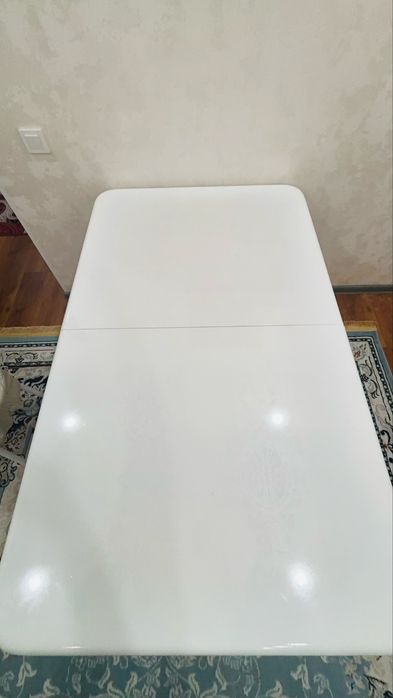 Стол со стульями