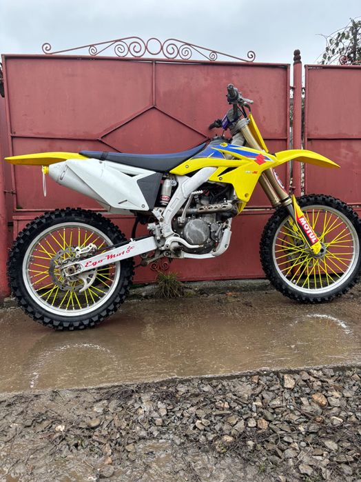 Vând Suzuki RMZ 250cc