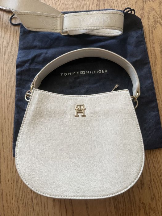 Дамска чанта Tommy Hilfiger