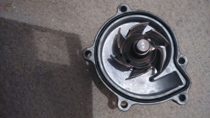 Водна понпа на Мерцедес А-клас 150 Бензин Оригинална