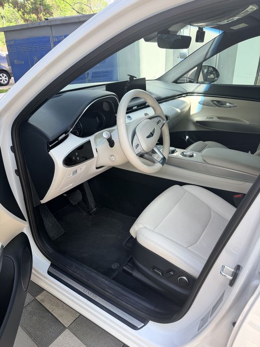 Genesis GV70 Ev Dual motor