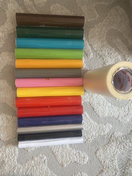 Silhouette Cameo 4 – Plotter de tăiere pentru stickere, autocolante și proiecte creative