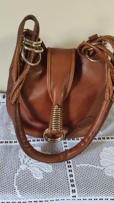 Дамска чанта от естествена мека лицева кожа в кафяв цвят