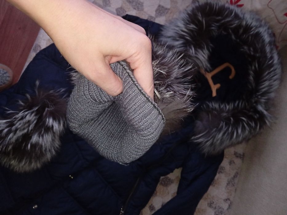 Продам женские куртки