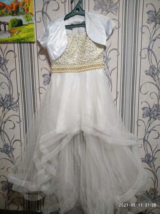 Продам платье размер 42-44