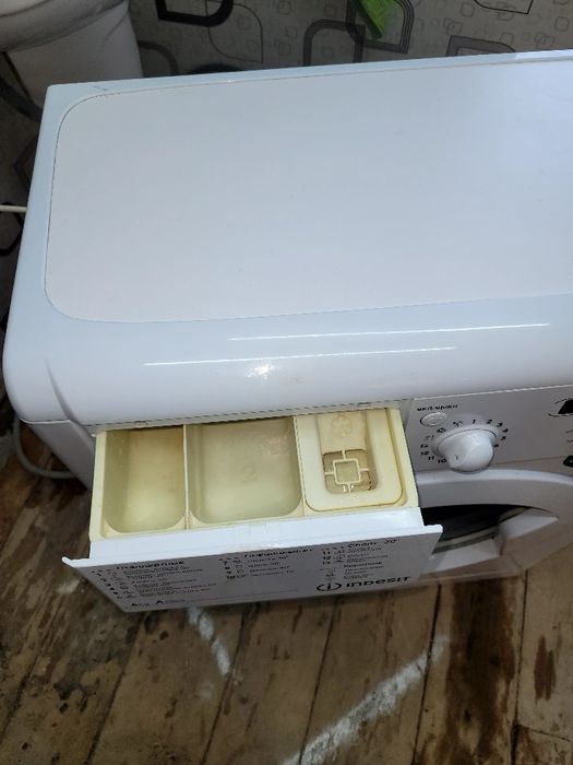 Продам стиральную машину