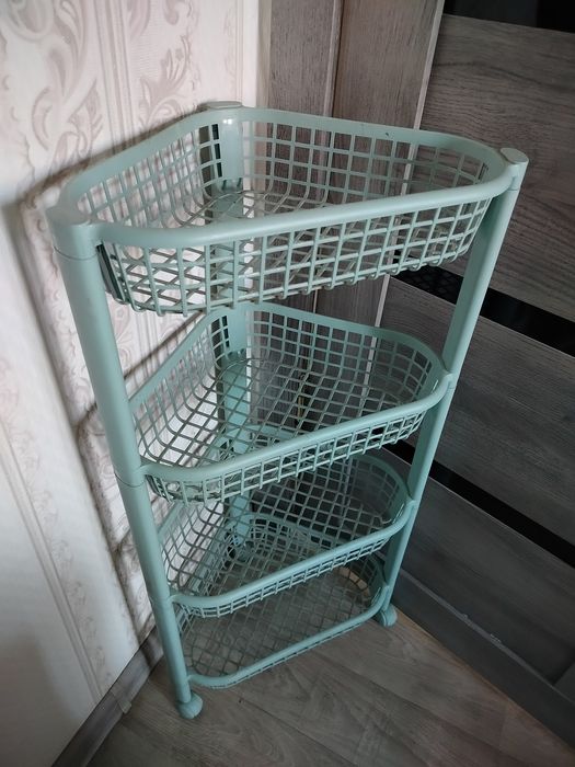 Продам 4 ярусную полку этажерка.