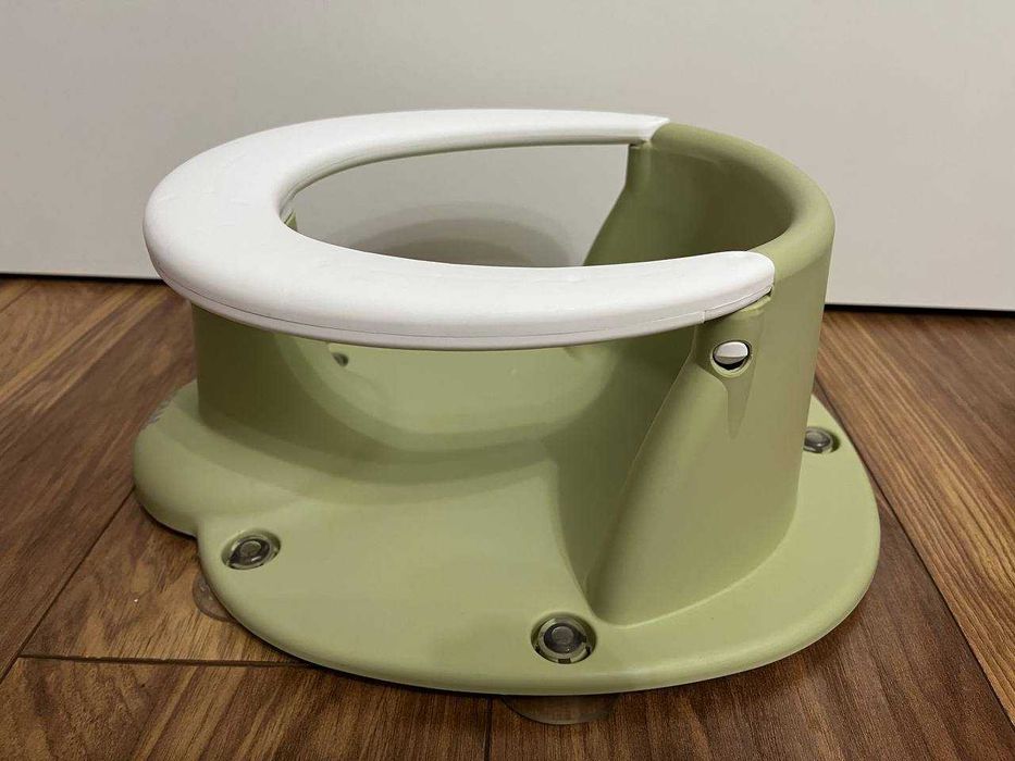 Dolu Anti-slip children's bathtub seat