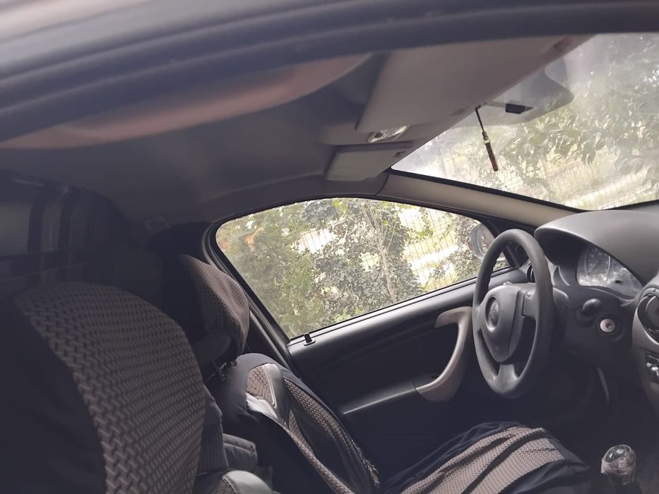 Autoutilitara Dacia