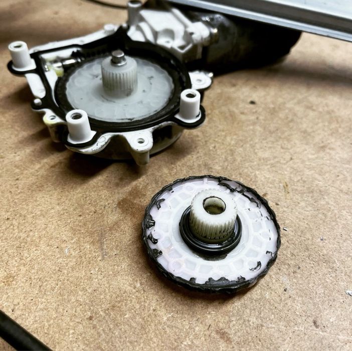 Ремонт на стъклоповдигачи