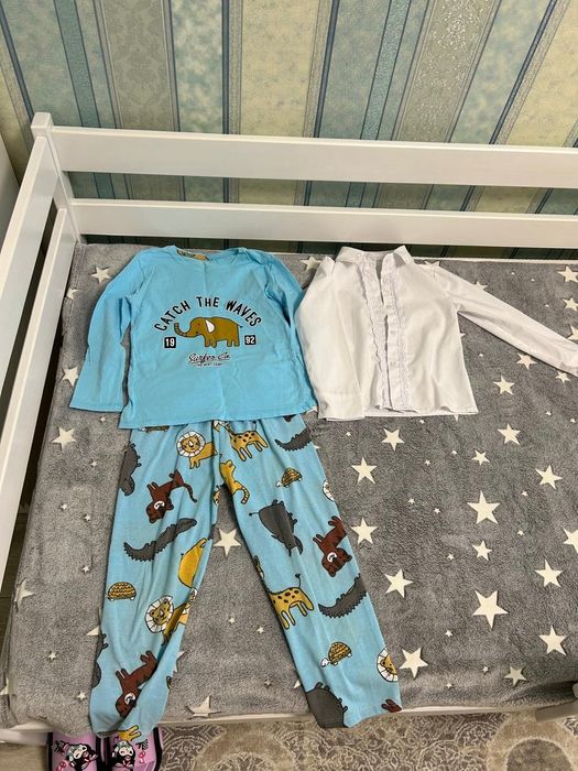 Продам вещи на девочку 5-6 лет