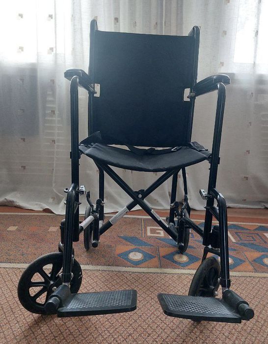 Инвалидная коляска