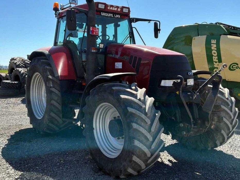 Колесный трактор Case IH CVX 170
