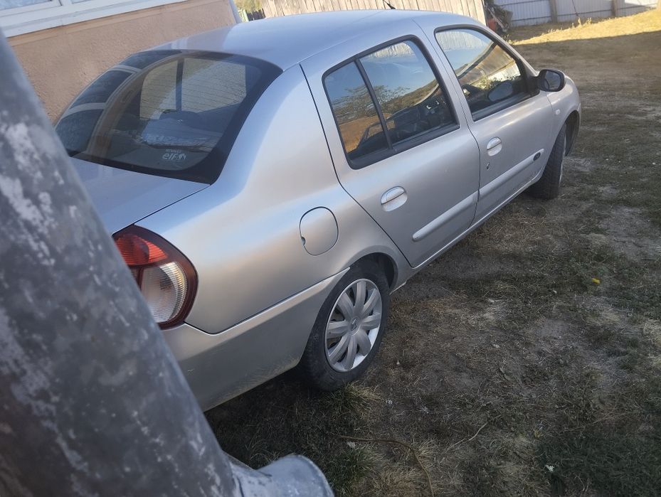 Vând 2 renouri separat s-au ambele