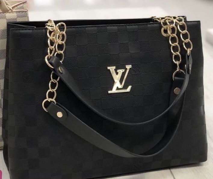 Poșete dama LV în stoc