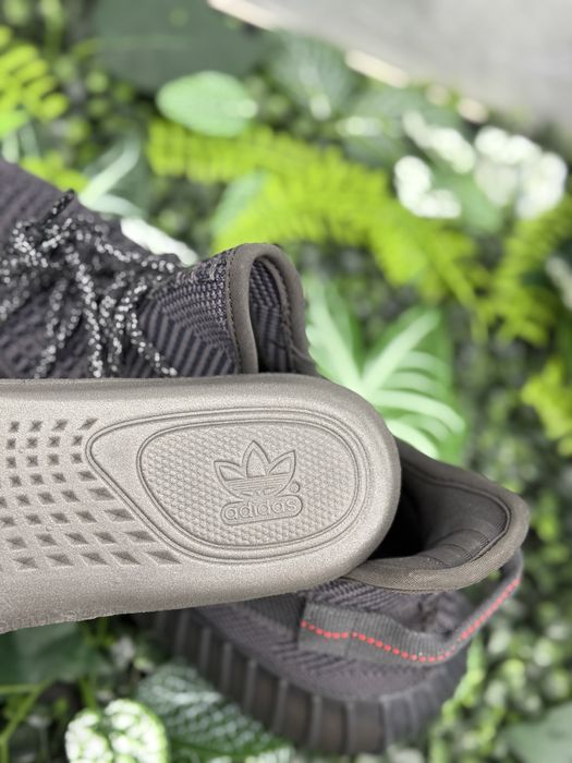 Adidas yeezy boost black