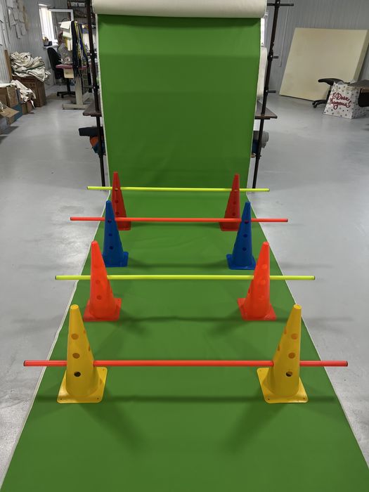 Набор из конусов и палочек