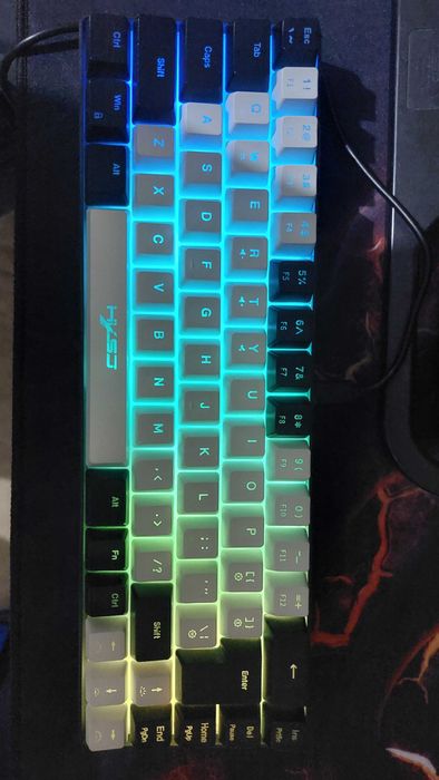 Геймърска клавиатура HYSS 60% RGB