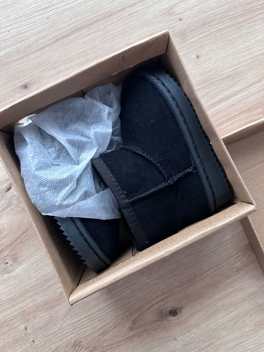 Детски черни боти