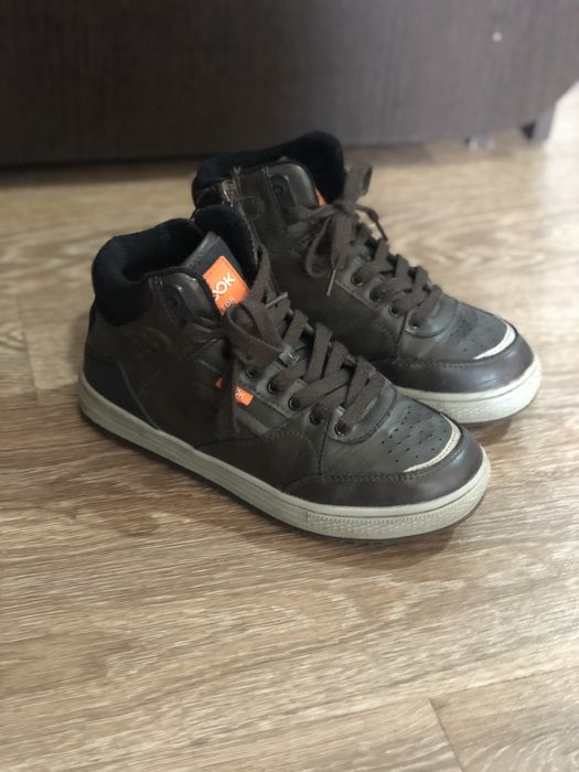 Продаю ботинки утепленные 35р