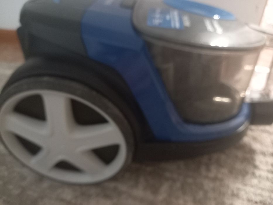 Продам пылесос Philips