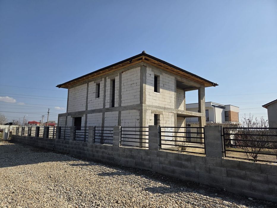 Casă si teren zona Careffour