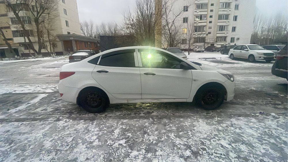 Хюндай соларис. Газ-бензин