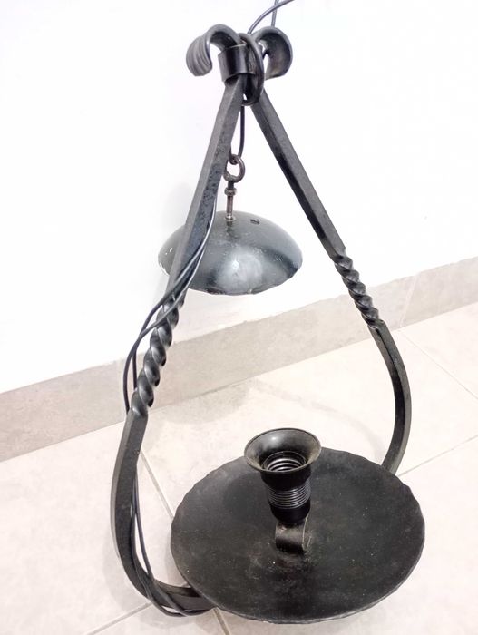 Стари полюлеи от ковано желязо 2 бр.