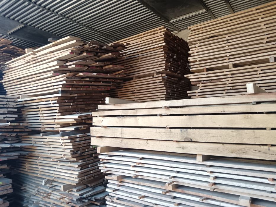 Vand cherestea de stejar tivita si uscata