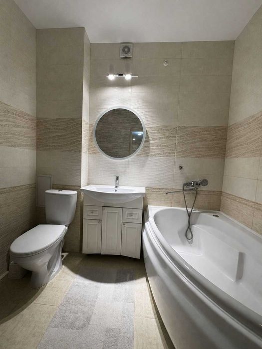 Продам 3х комн кв Батыс с ремонтом