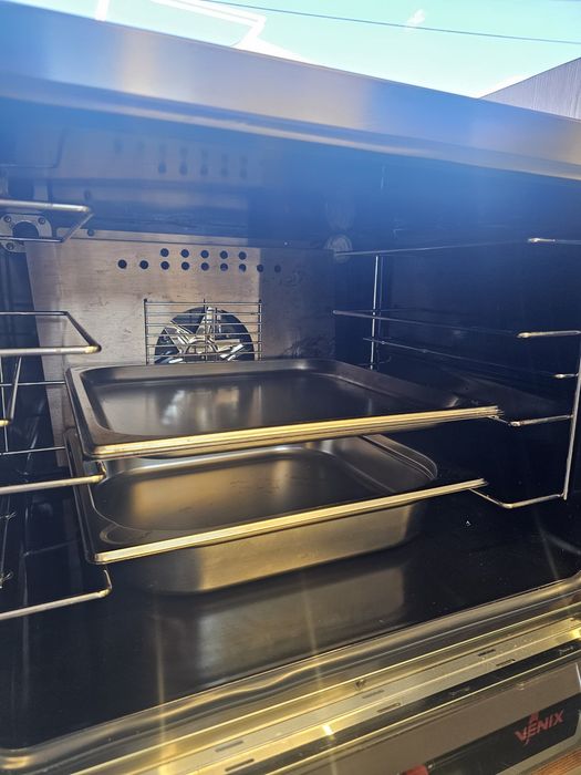 Cuptor profesional cu convectie Venix T043E