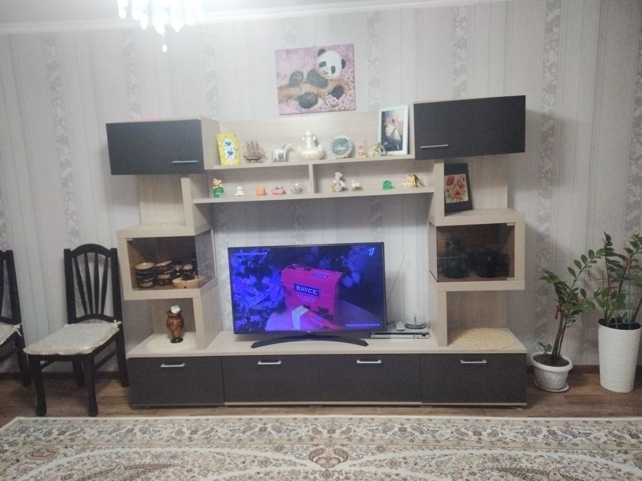 Продам Горка для гостиной