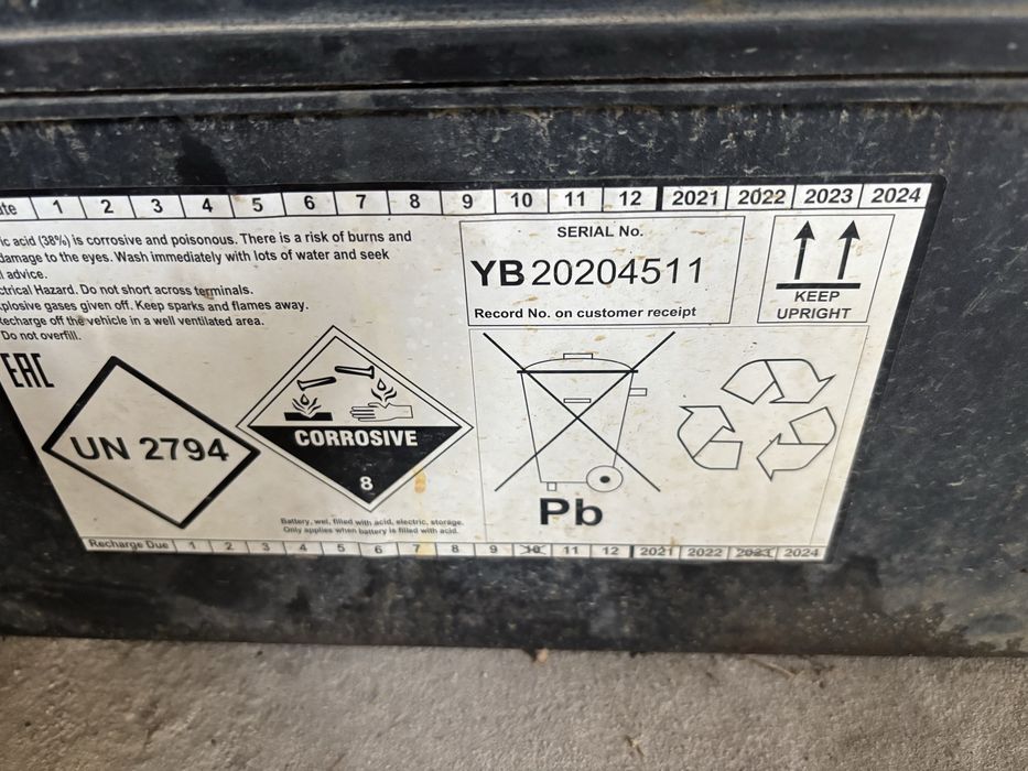 Baterii camion 180Ah
