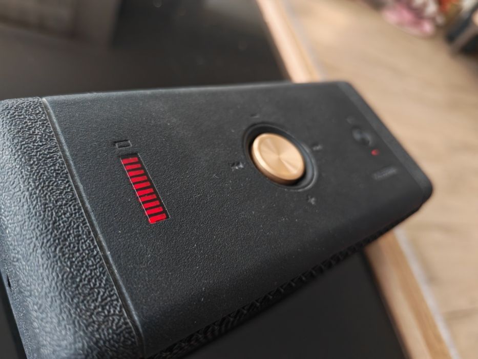 Marshall Emberton Bluetooth колонка