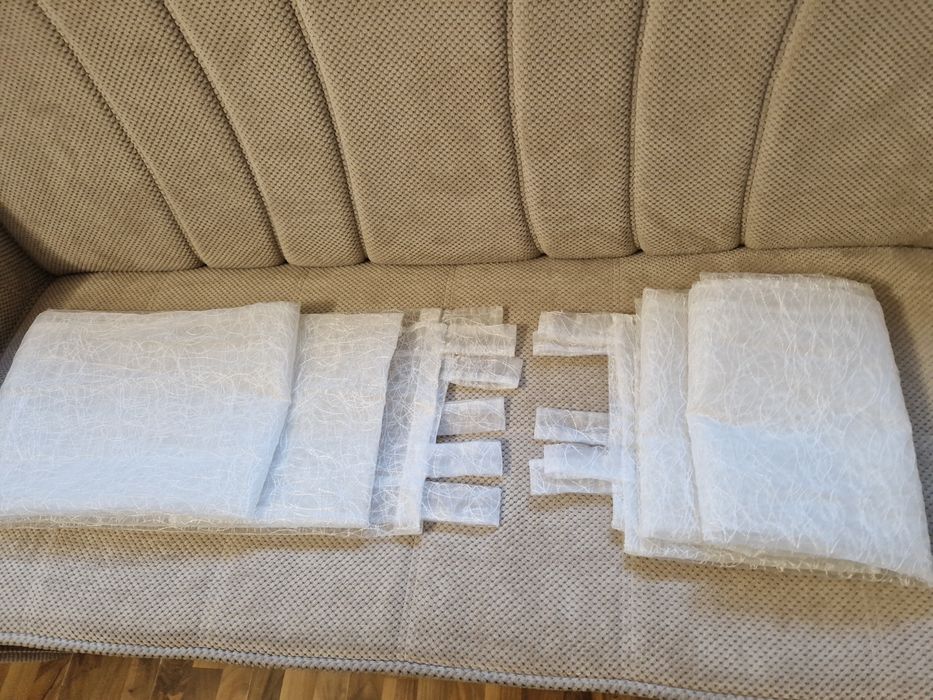 Perdea alba noua, cu broderie