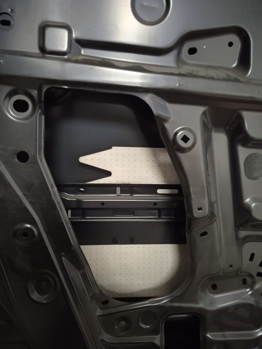 Дверь от Ниссан Жук