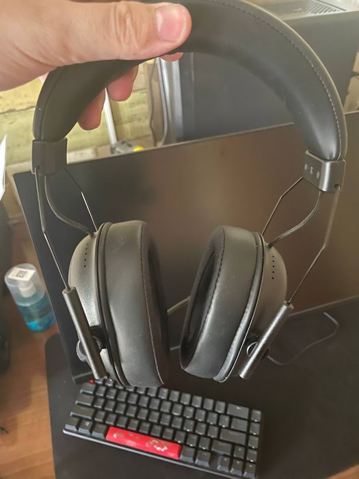 Продам наушники Razer и Hyperx