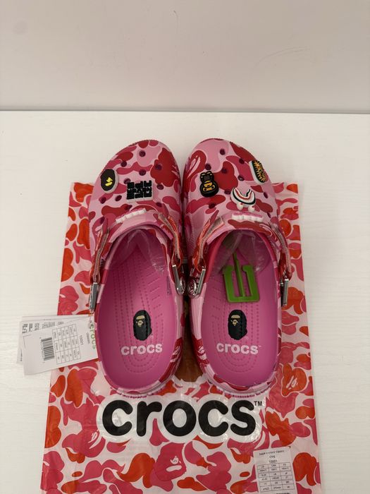 Crocs x Bape (Pink)