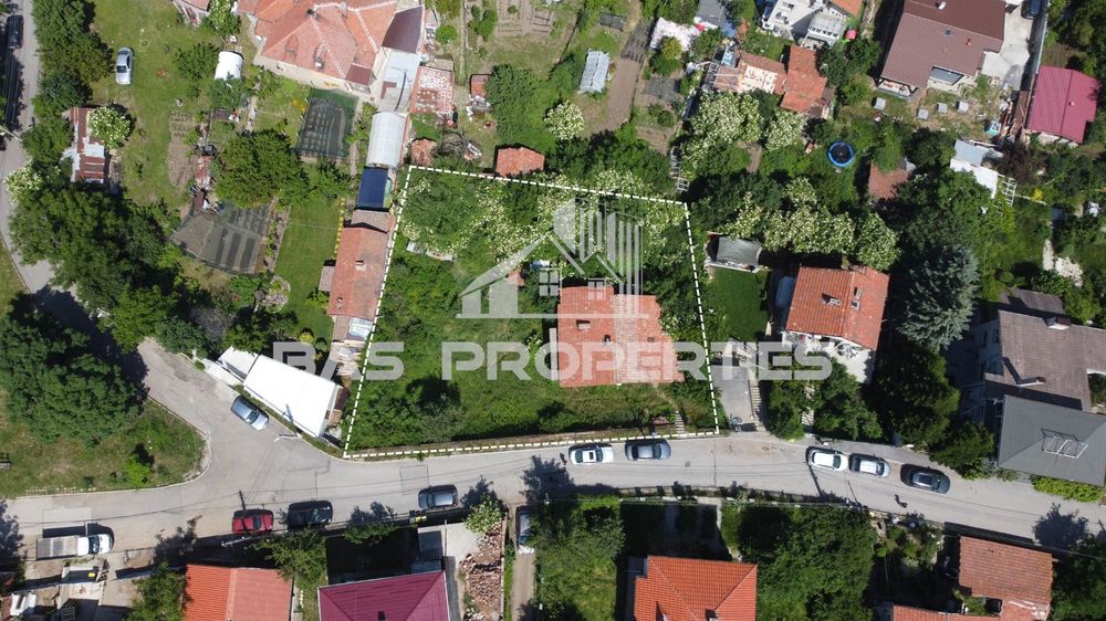 Продава се Къща в с. Иваняне, Област София-град - 162 кв.м за 1075 €/кв.м - Снимка #2