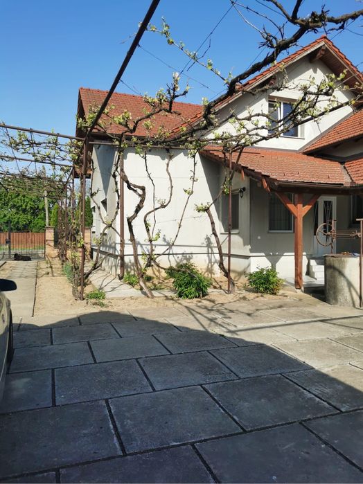 Casa de vanzare