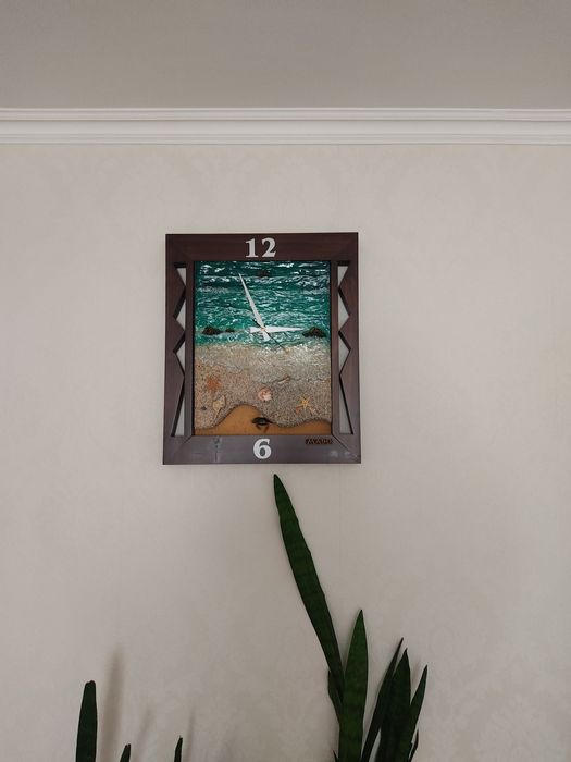 Часы ручной работы