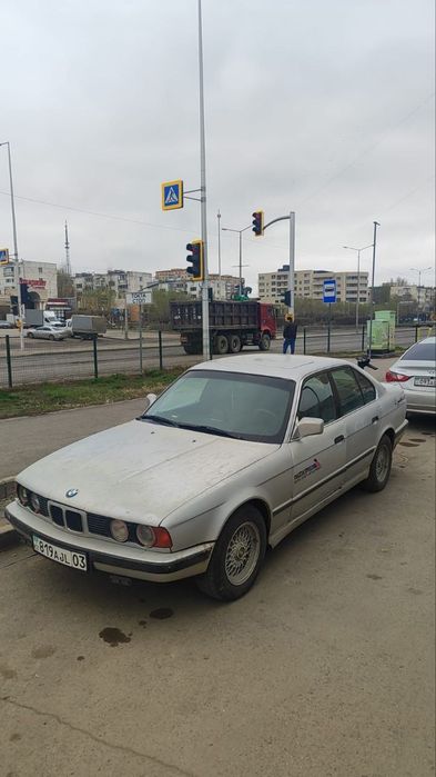 Продам BMW E34 540i