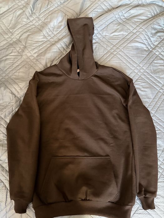 Черен унисекс екип размер S.