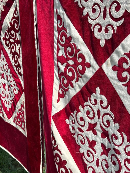 Жаңа көрпе-көпшік тыстарын сатамын