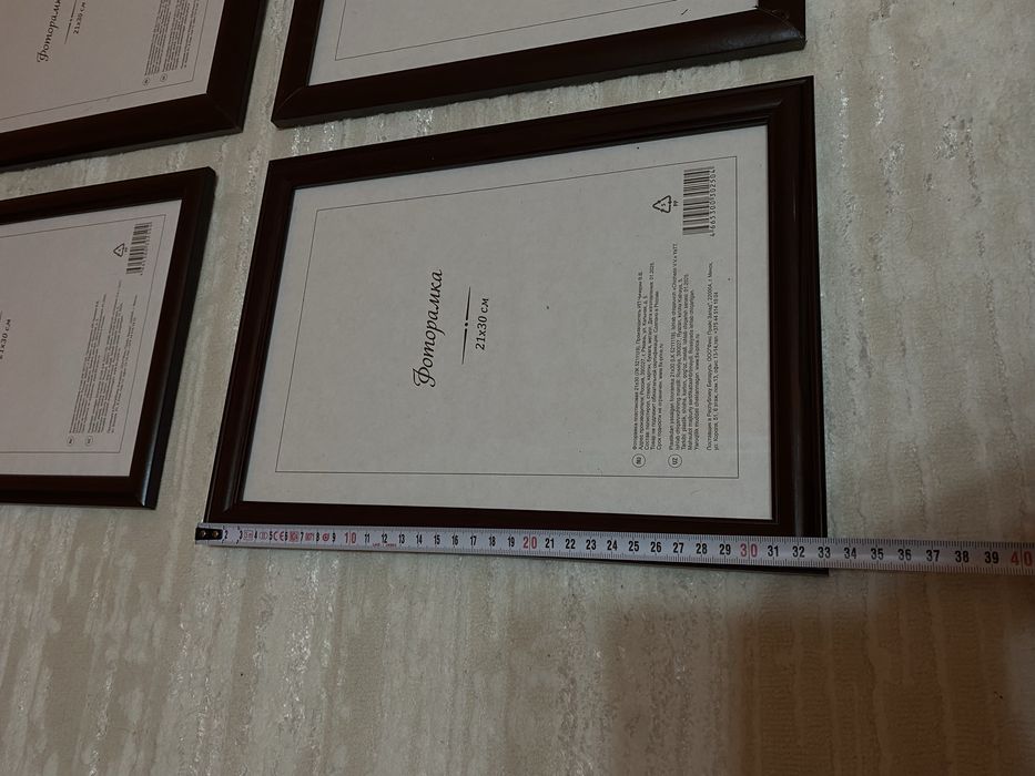 Продам рамки для картин лтличном состояние