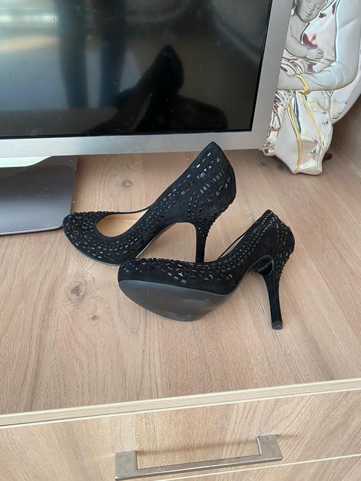 Pantofi de dama Guess