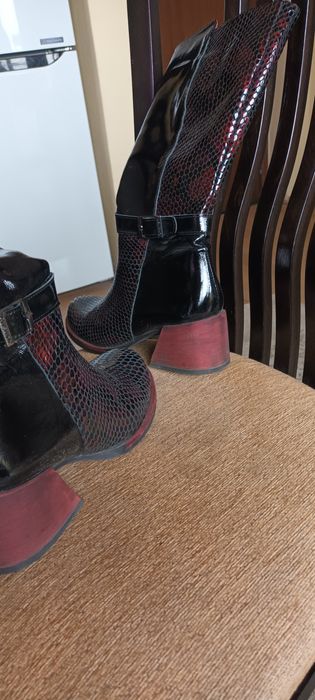 Дамски ботуши от естествена кожа