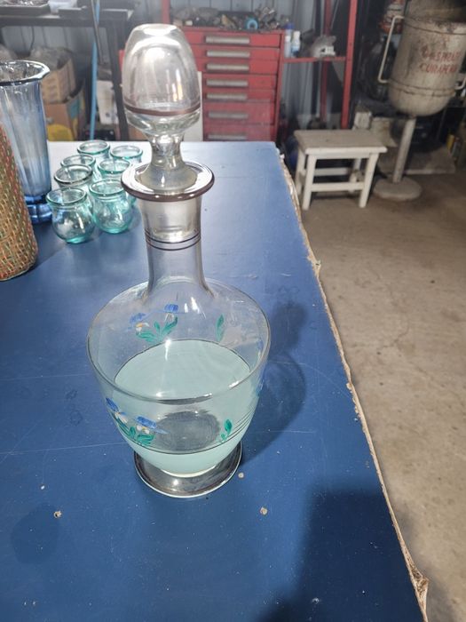 Sticlă vișinata sau țuică de 1 litru